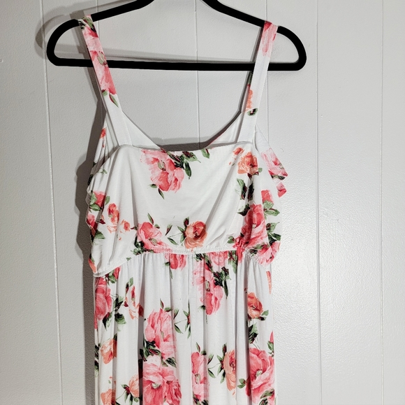 4/$20 Three Pink Hearts Sleeveless White And Pink Floral Print Maxi Dress - Picture 5 of 7